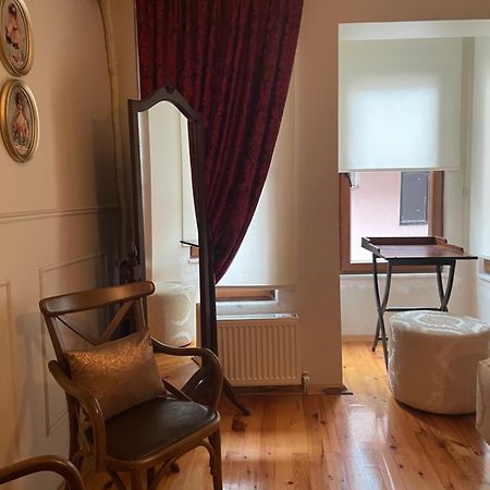 Fatih Balat Tarihten Nezih Sik Ev- 1 Estambul Exterior foto